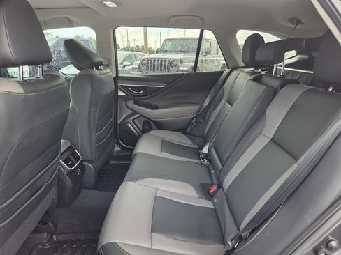 Used 2025 Subaru Outback Onyx Edition AWD/4WD image 28