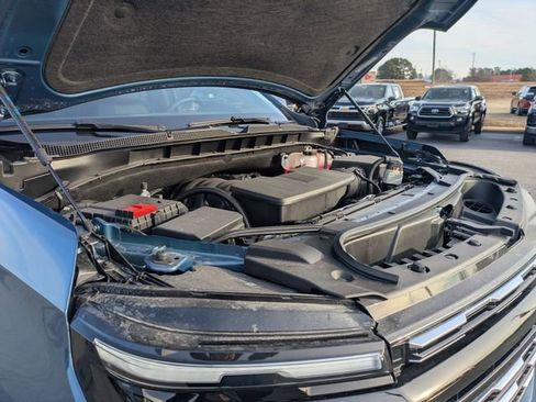 New 2025 Chevrolet Suburban High Country image 45