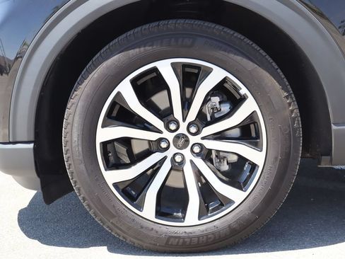 Used 2025 Ford Explorer ST-Line w/ Premium Package RWD image 12