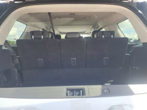 Used 2025 Ford Expedition Platinum w/ Driver's Package AWD/4WD image 9