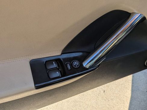 Used 2007 Saturn Sky w/ Premium Trim Pkg image 18