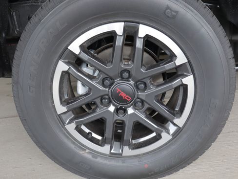 New 2026 Toyota Tacoma TRD Sport AWD/4WD image 21