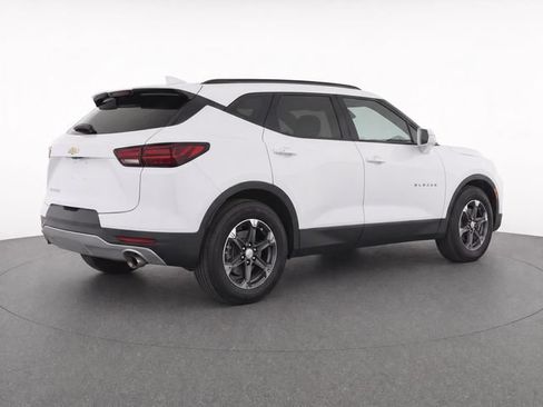 Used 2023 Chevrolet Blazer LT w/ Convenience Package FWD image 6
