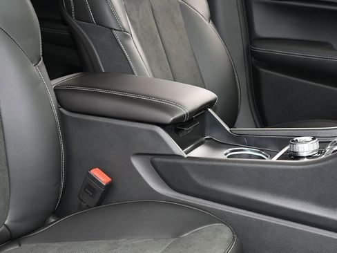 New 2025 Jeep Grand Cherokee Altitude RWD image 37