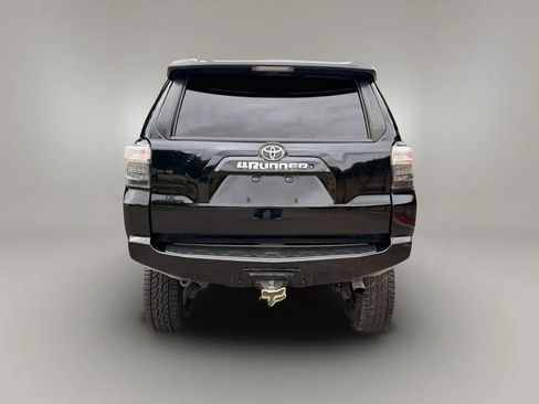 Used 2016 Toyota 4Runner SR5 RWD image 10