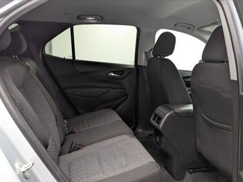 Used 2022 Chevrolet Equinox LT FWD image 18