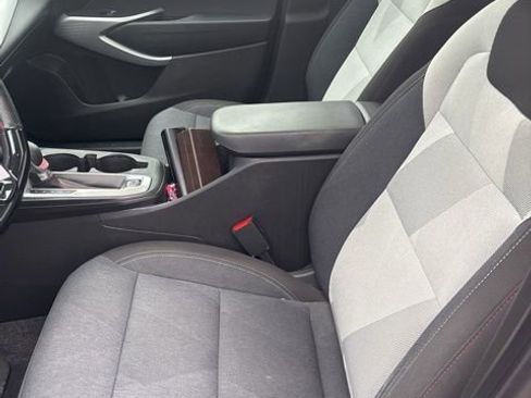 Used 2024 Chevrolet Trax RS w/ Sunroof Package image 6