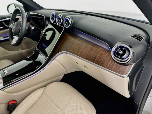 Certified 2026 Mercedes-Benz GLC 300 image 32