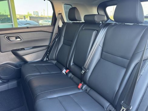 Used 2023 Nissan Rogue SL w/ SL Premium Package image 36