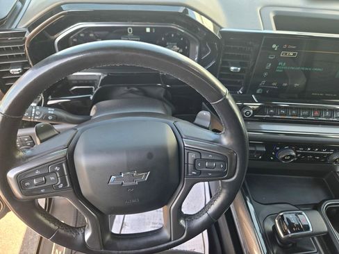 Used 2023 Chevrolet Silverado 1500 ZR2 image 20