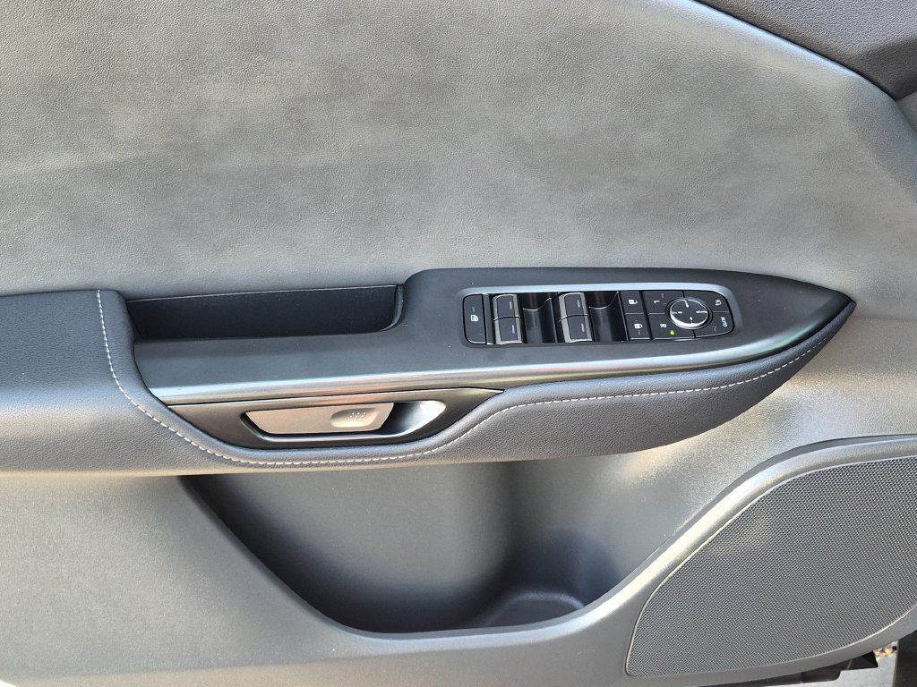 Used 2025 Lexus RZ 300e FWD image 25