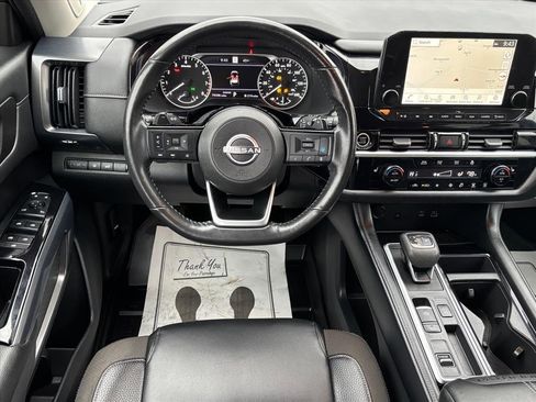 Used 2022 Nissan Pathfinder SL w/ SL Premium Package image 14