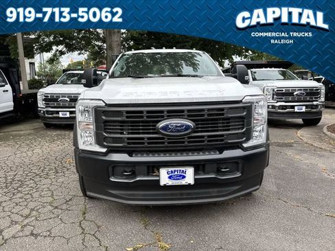 New 2025 Ford F450 XL image 3