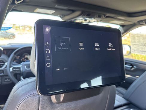 New 2026 GMC Yukon XL Denali w/ Denali Reserve Package RWD image 26