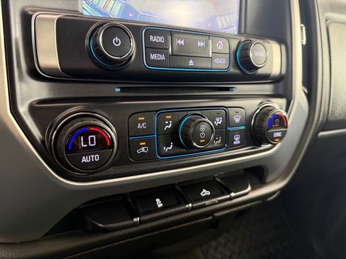 Used 2018 GMC Sierra 1500 SLE w/ SLE Value Package AWD/4WD image 28