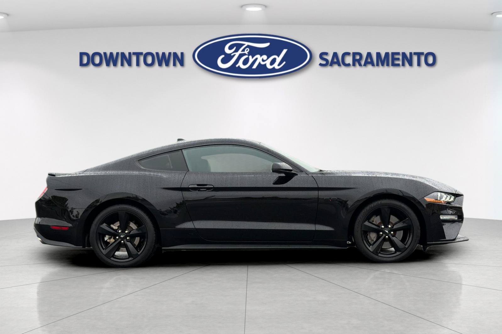 Used 2022 Ford Mustang GT Premium w/ Equipment Group 401A RWD image 7