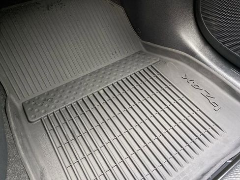 Used 2024 Toyota bZ4X XLE image 19