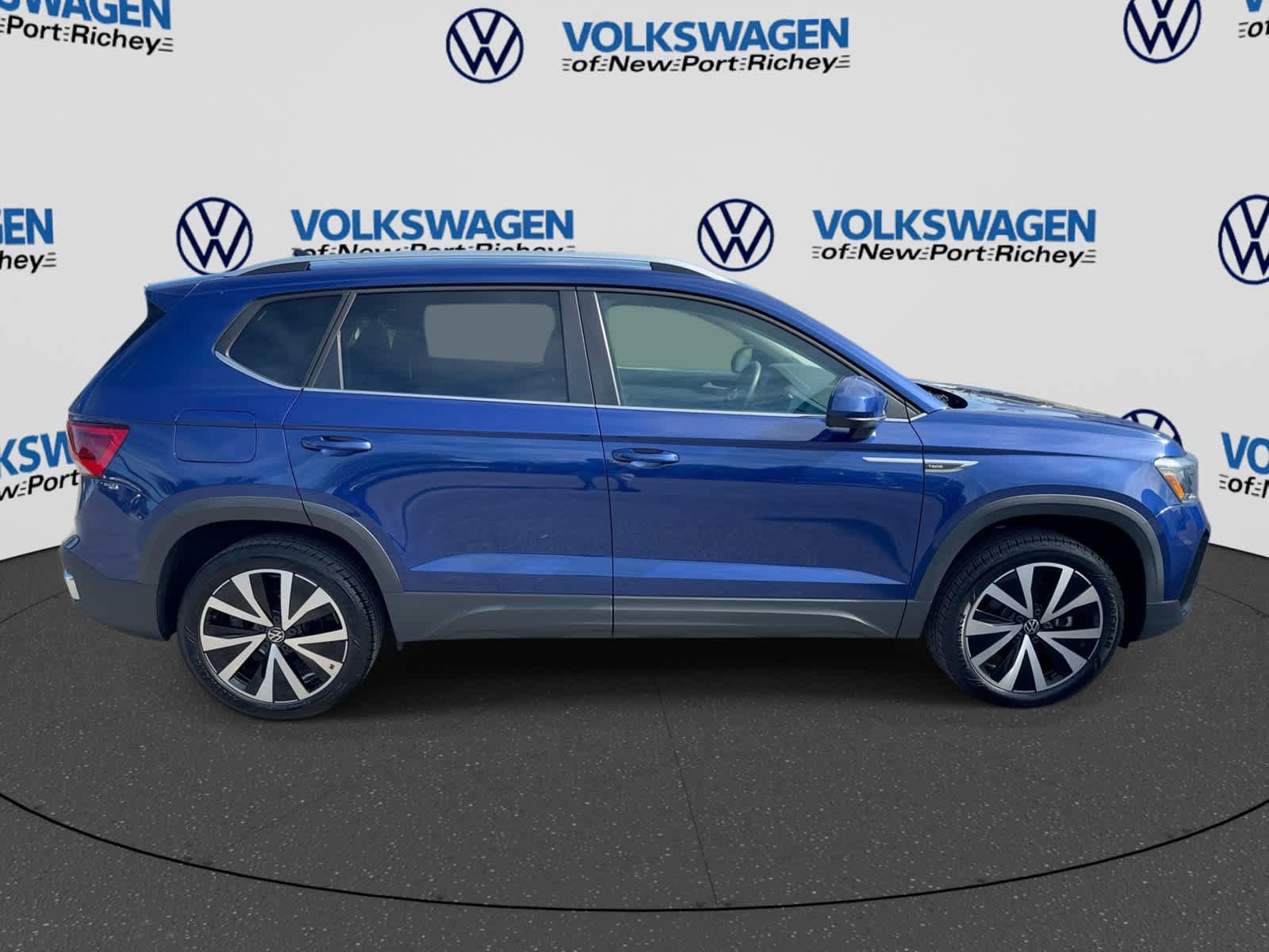 Used 2024 Volkswagen Taos SE FWD image 15