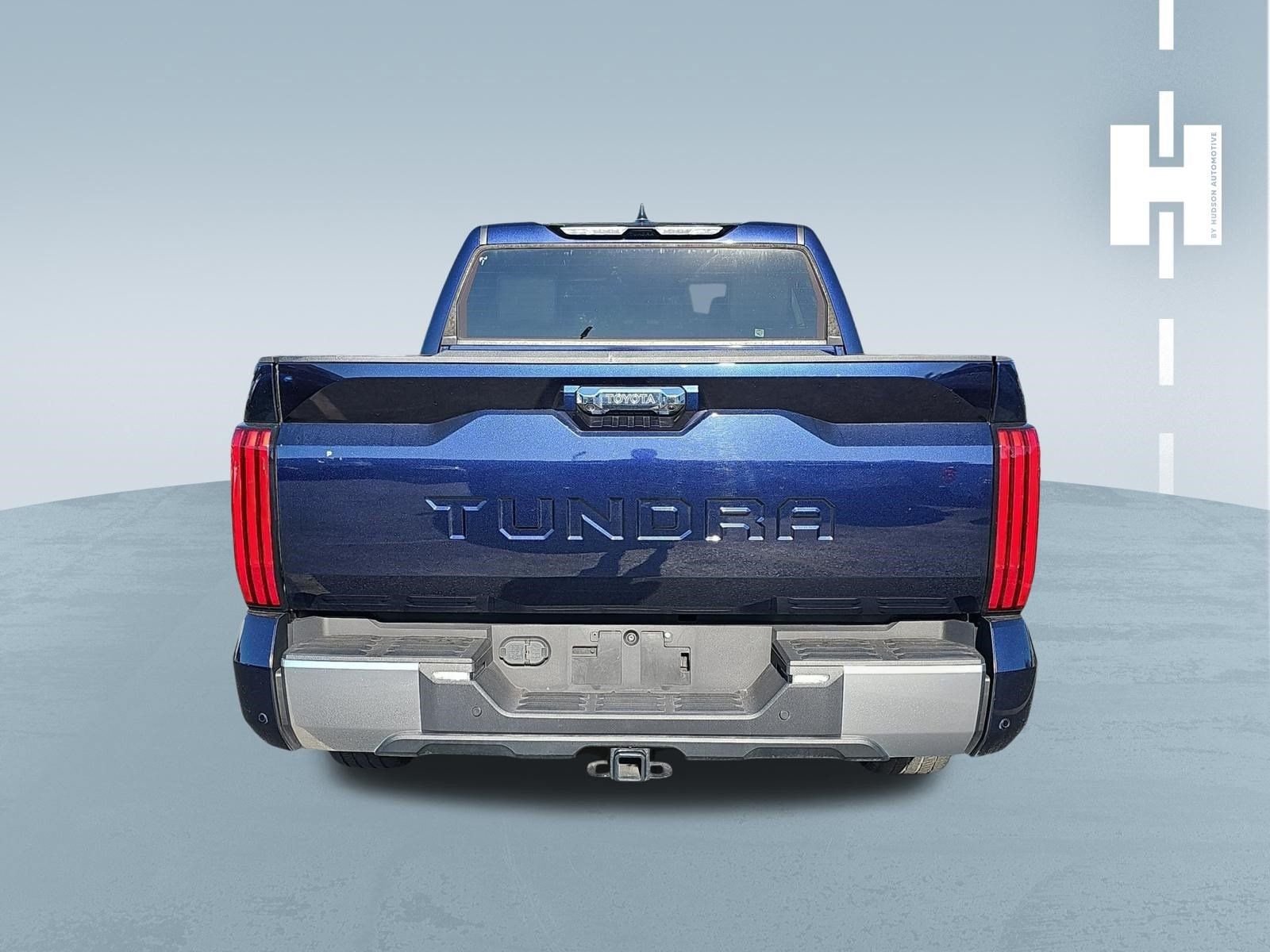 Used 2023 Toyota Tundra Limited w/ Power Package RWD image 4