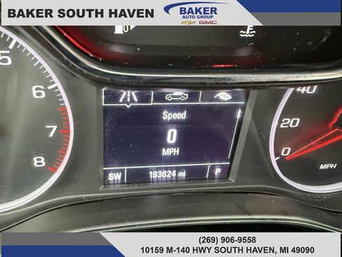 Used 2019 Chevrolet Cruze LT w/ Convenience Package image 13