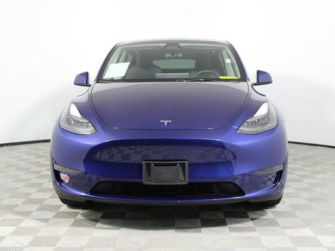 Used 2023 Tesla Model Y Long Range image 2