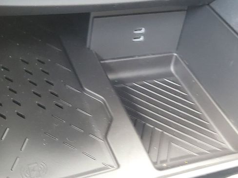 New 2026 Chrysler Pacifica Limited w/ S Appearance Package image 21