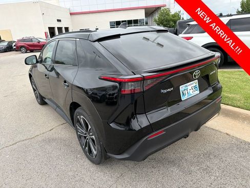 Used 2023 Toyota bZ4X FWD image 6