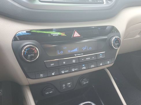 Used 2016 Hyundai Tucson Limited w/ Option Group 03 FWD image 29