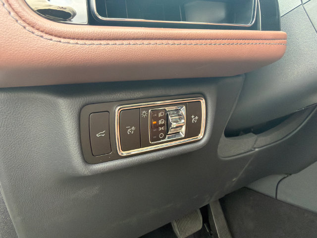 New 2026 Lincoln Aviator Reserve w/ Jet Appearance Package AWD/4WD image 35