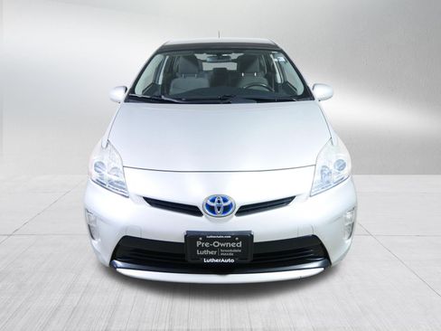 Used 2014 Toyota Prius Three w/ Solar Roof Package FWD image 2