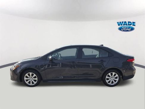Used 2025 Toyota Corolla LE image 8