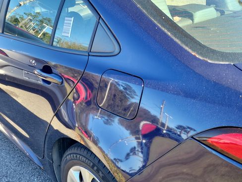 Used 2020 Toyota Corolla LE image 21