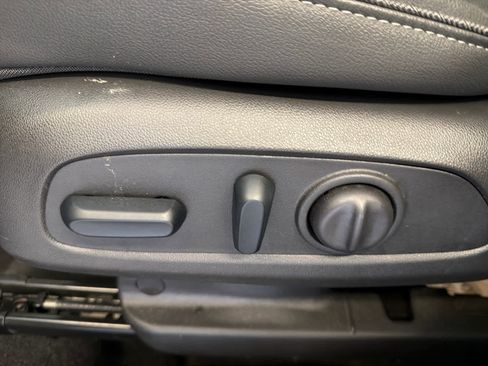 Used 2024 Buick Encore GX Sport Touring w/ Comfort Package image 17