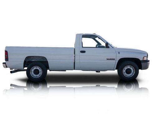 Used 1997 Dodge Ram 2500 Truck 2WD Regular Cab image 2