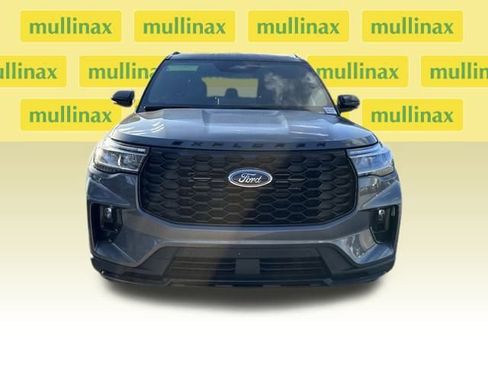 New 2025 Ford Explorer ST-Line w/ Premium Package image 17