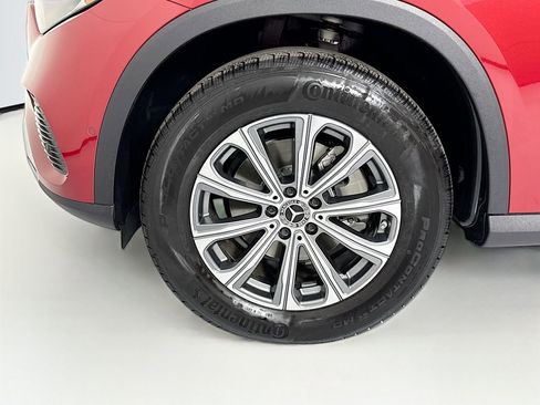 Certified 2025 Mercedes-Benz GLC 300 image 30