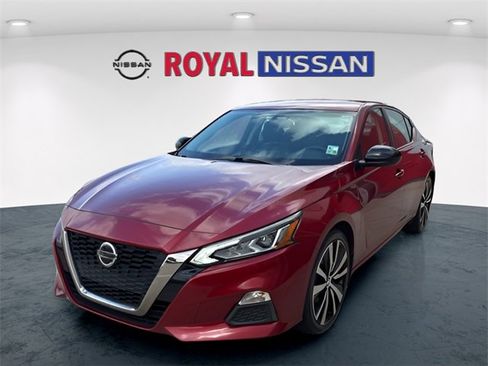Used 2019 Nissan Altima 2.5 SR image 3
