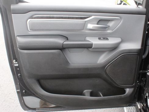 Used 2020 RAM 1500 Big Horn AWD/4WD image 23