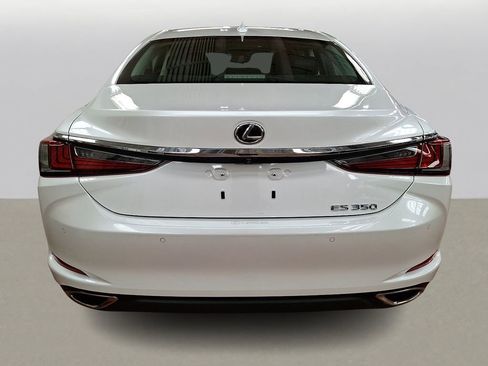 Used 2024 Lexus ES 350 w/ Premium Package image 5