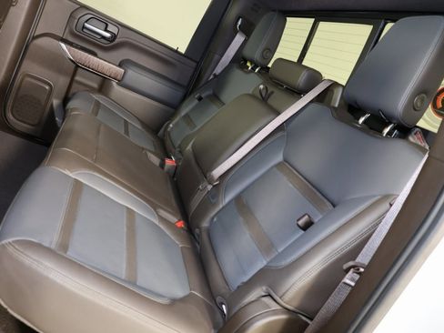 Used 2023 GMC Sierra 2500 Denali image 11