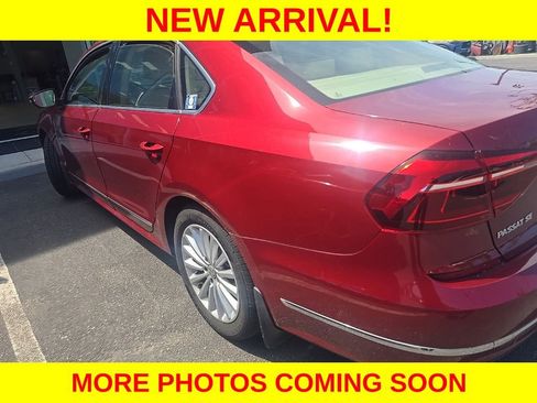 Used 2017 Volkswagen Passat 1.8T SE FWD image 10