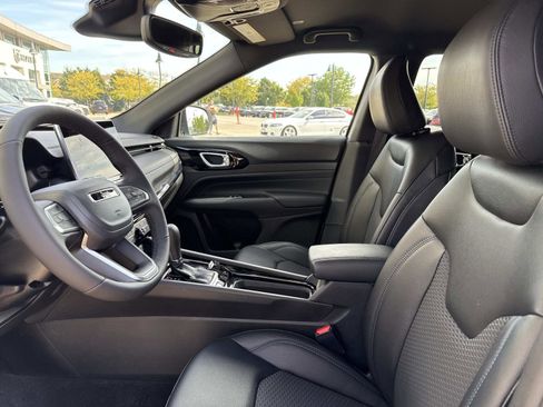 New 2026 Jeep Compass Latitude image 20