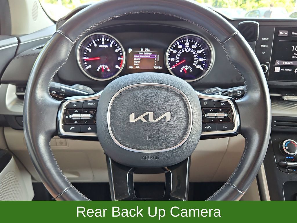 Used 2024 Kia Carnival LX FWD image 10