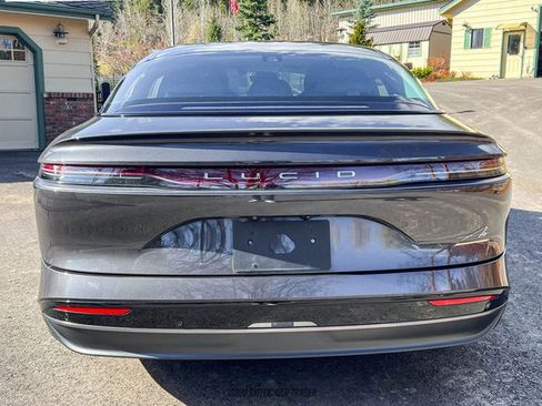 Used 2025 Lucid Air Grand Touring image 7