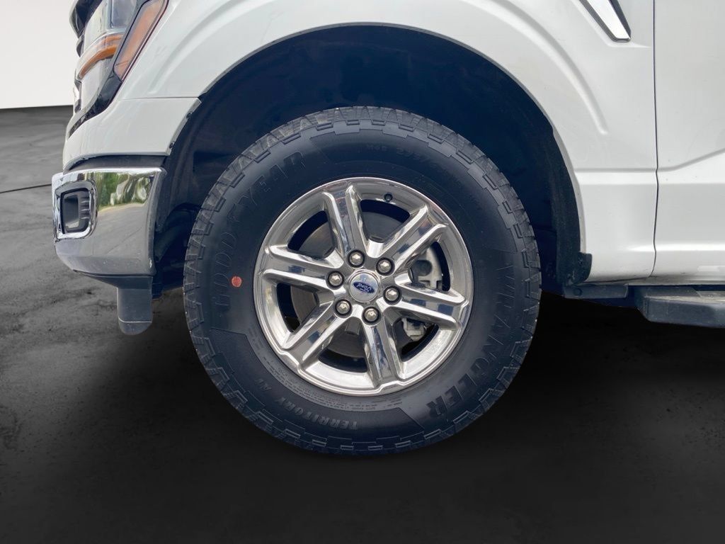 Used 2025 Ford F150 XLT w/ Equipment Group 301A Standard AWD/4WD image 13