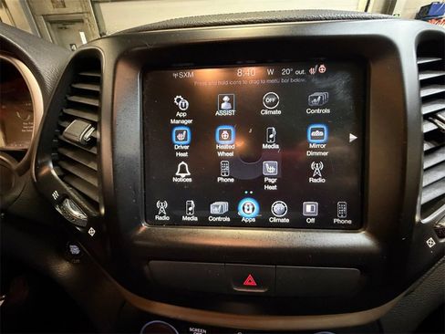 Used 2016 Jeep Cherokee Limited image 17