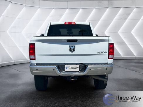 Used 2017 RAM 2500 Tradesman w/ Chrome Appearance Group AWD/4WD image 4