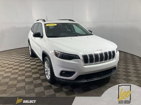 Used 2022 Jeep Cherokee Latitude Lux FWD image 9