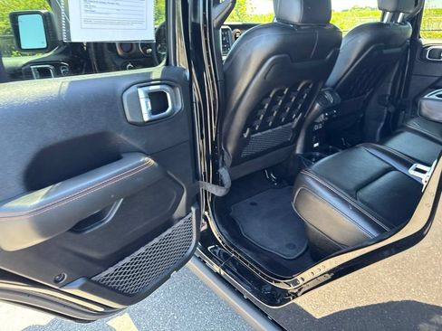 Used 2021 Jeep Gladiator Mojave w/ Uconnect 4C Nav & Sound Group AWD/4WD image 36