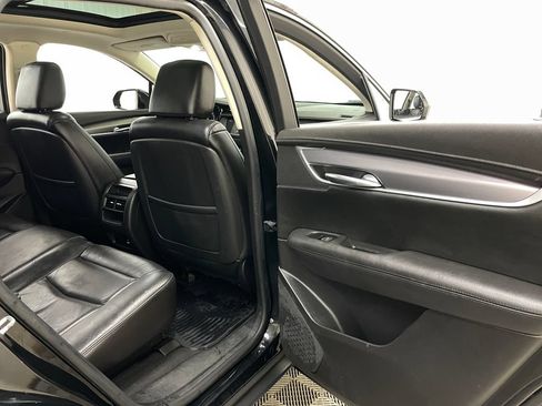 Certified 2018 Cadillac XT5 Luxury w/ Driver Awareness Package AWD/4WD image 45